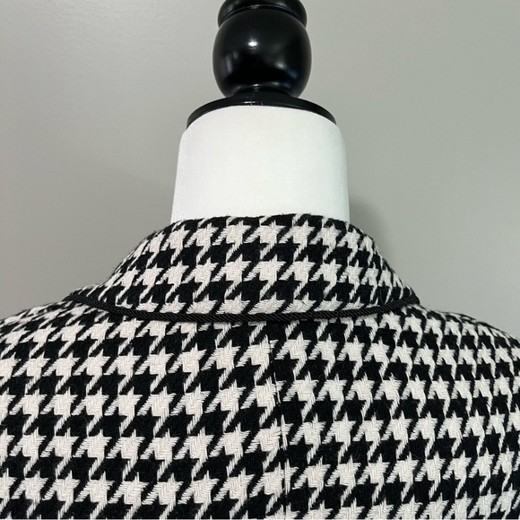 Baia Notch Lapel Black White Houndstooth Fully Lined Three Button Blazer - Picture 12 of 15